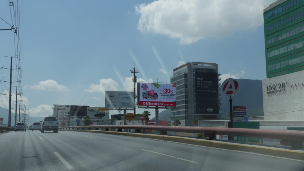 Panorámicos Digitales Av. Lázaro Cárdenas, Monterrey, Nuevo León, México